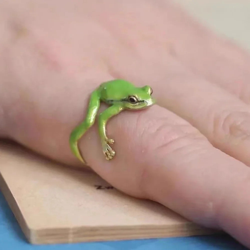 Mini Green Tree Frog Open Ring - Image 6